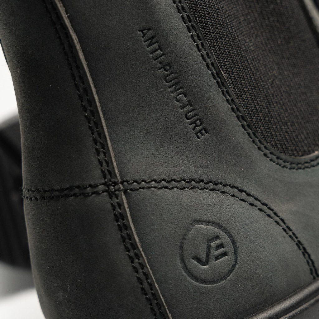 Foundry Chelsea Boot Black